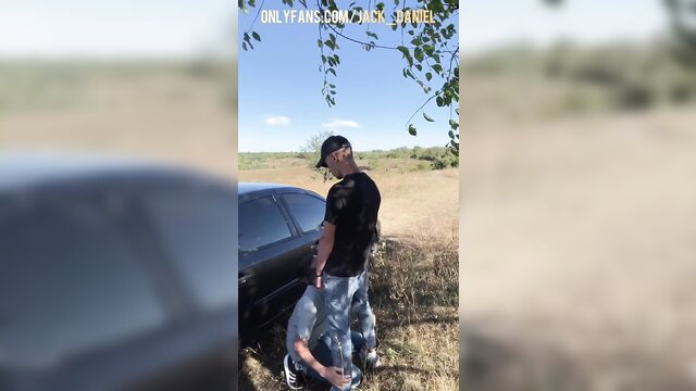 JackDaniel humps 18yo college girl outdoors by van, both cum