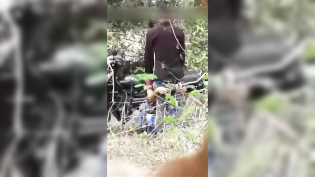 Desi teen couple caught fucking outdoors creampie MMS leak