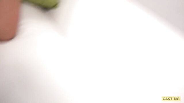 Czech siren gives intense oral in wild intimate showcase