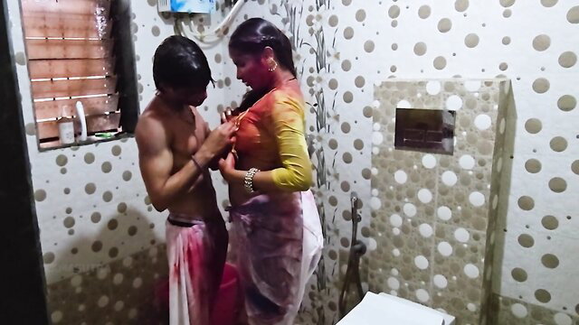 Tejashwini Holi sex with Desi guy, wet colorful bodies grinding