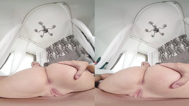 Thick white girl spreads big ass and pussy on bed in amateur solo tease