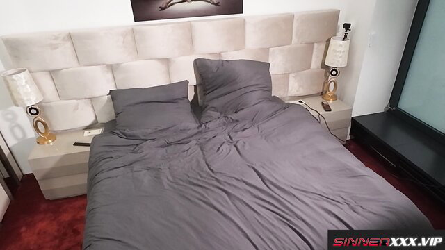 Anissa Kate and Shalina Devine messy bed in Mummies Exchange