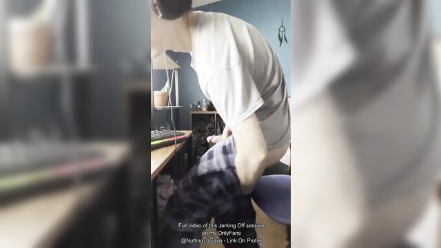 Man sitting on ball-sac wanking off solo masturbation tutorial