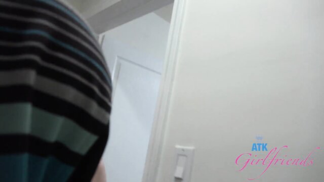 Skinny Asian teen Selina Imai in hot foot fetish action