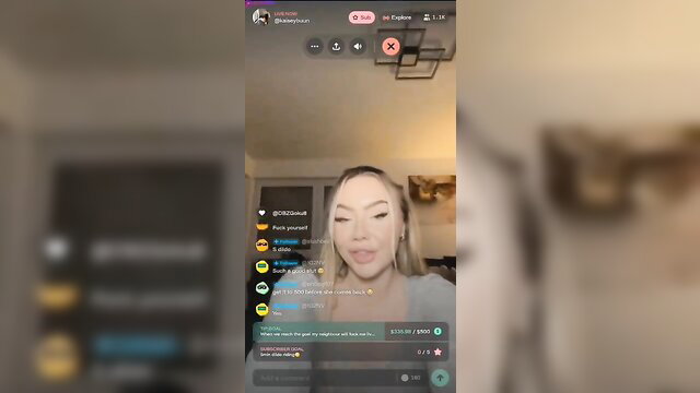 Kaiseybuun blonde streamer JOI on live chat, smiling tease