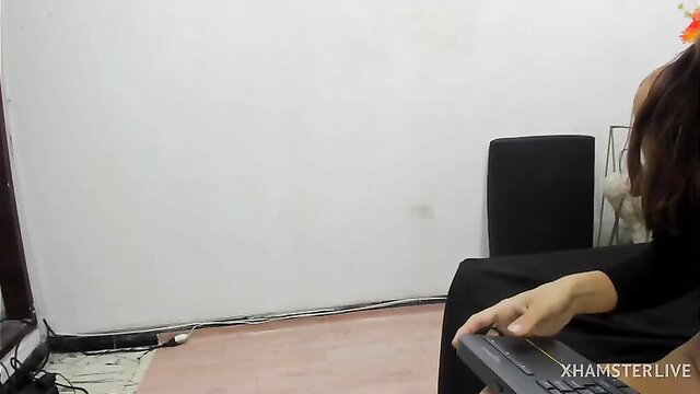 Skinny steamy Asian girl horny webcam tease