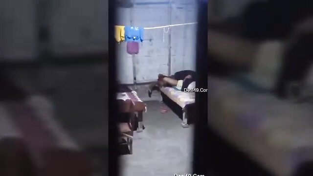 Indian neighbor fucks mature mom on bed in amateur desi video