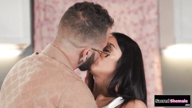 Khloe Kay kissing coach passionately before bareback sex