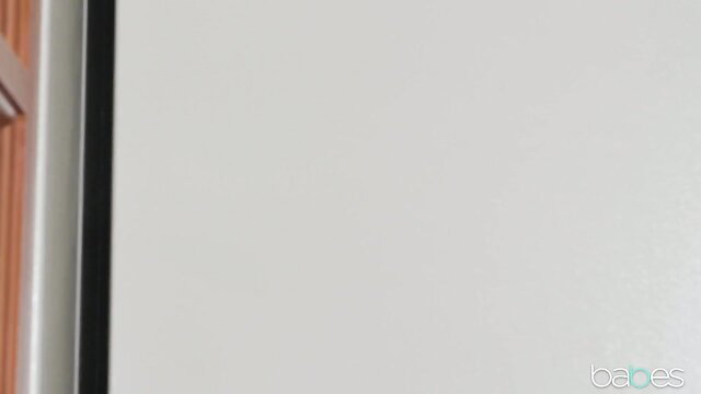 Chris Diamond in fiery bar lust at Babes