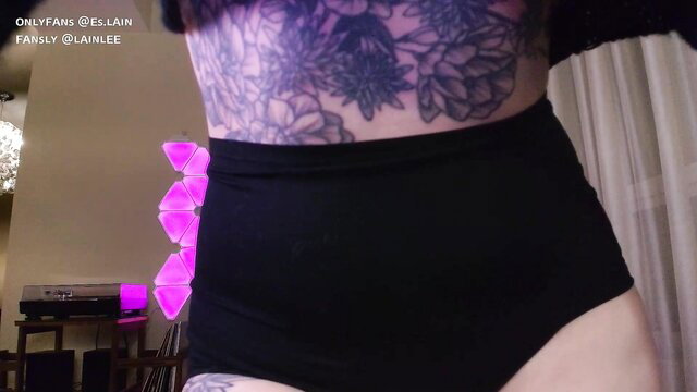 aavee shows off huge floral back tattoo in black high-waist panties