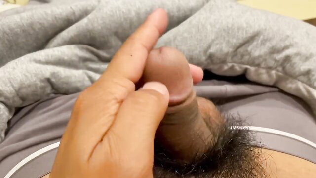 Amateur black guy handjob solo huge cock closeup cumshot
