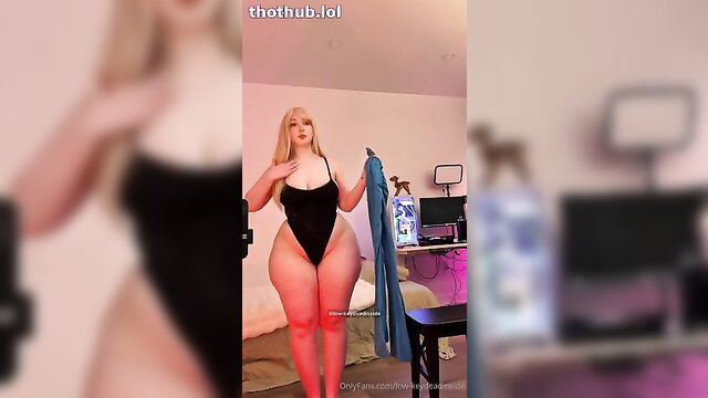 Lowkeydeadinside blonde thick try on haul in black bodysuit