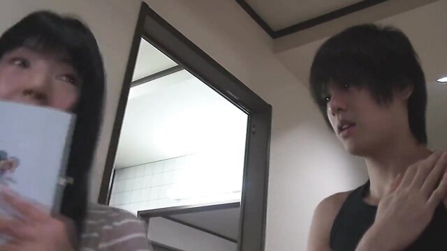 Asian girlfriend's mom with young guy in bathroom, JAV style thumbnail