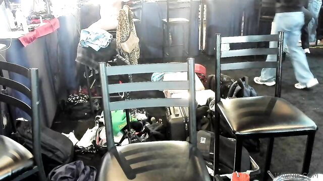 Vawnievoulphie chaturbate camgirl backstage chairs bags feet tease