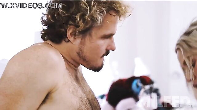 Chubby blonde stepmom with desperate lust and hairy stud in bed