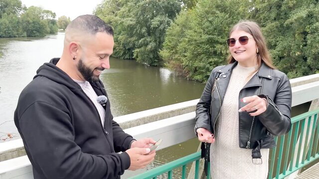 Miss Jane 28yo Paris brunette in leather jacket on bridge by river