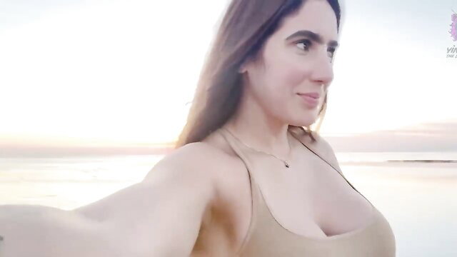 Yinyleon curvy Latina MILF in tight tank top at sunset beach