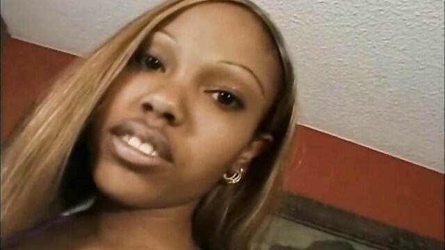 Hot ebony Lacey closeup face in amateur porn thumbnail