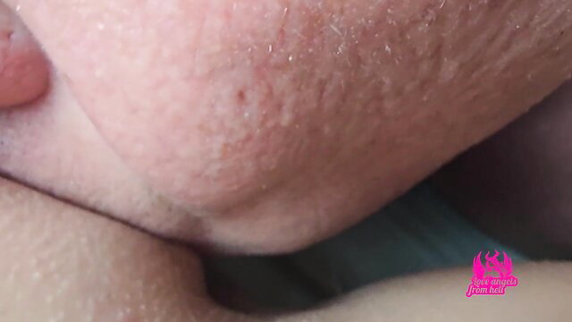 Closeup of mature Polish MILF's pale shaved pussy lips during bike trip cheating
