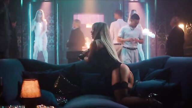 Luana Piovani sexy club scene stockings O Clube s05e01 nude celebs