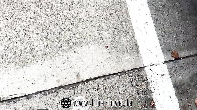 Amateur blonde teen creampied by stranger in car backseat