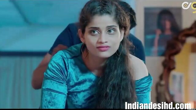 Indian teacher in sexy blue velvet top seduces student in bedroom