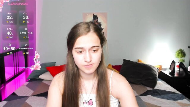 Alisa__kelly young skinny teen camgirl in tank top, feet play