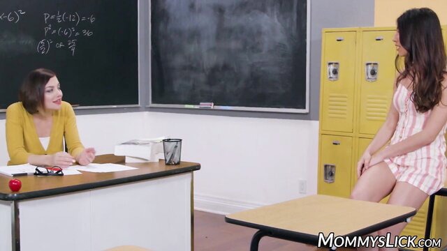 Gianna Gem & Sovereign Syre in classroom pussy eating lesson