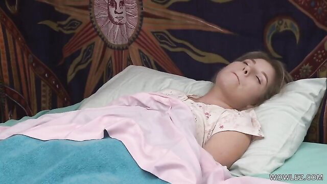 Vienna Rose sleeping in bed, Cougar Syren De Mer surprise guest