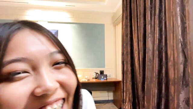 Michalkandoll new shy 18yo Asian camgirl smiling selfie closeup