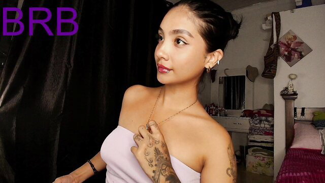 Stefanny_pllus hot Chaturbate thumbnail, tattooed latina in pink tube top