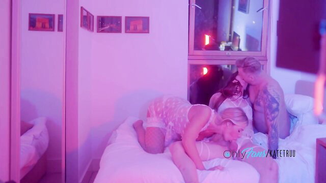 Sasha de Sade trans cutie in hot threesome sex tape with Kate Truu