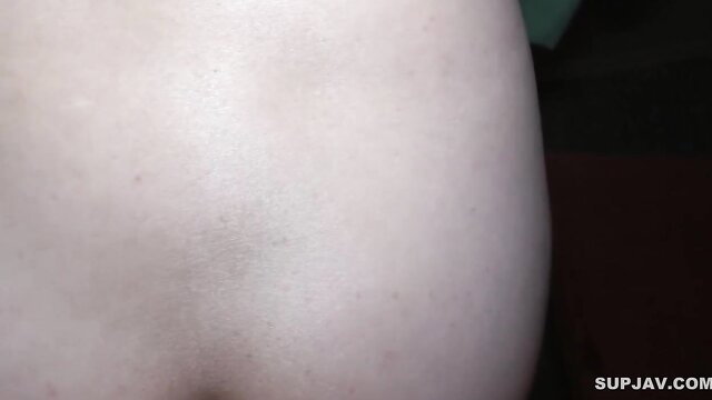 Closeup of mature woman's pale curvy ass and hip in JAV creampie video