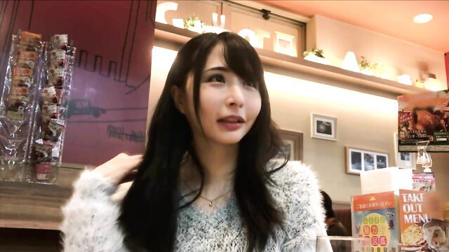Bewitching Japanese married woman in fur sweater at cafe, amateur JAV