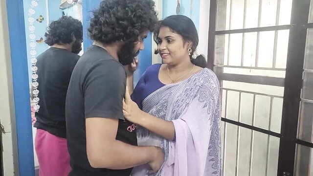 Hot Malayali girlfriend in sheer saree groped intimately by boyfriend