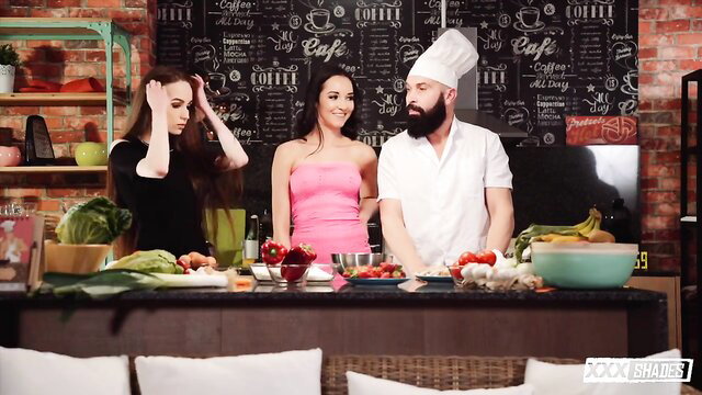 Brunette beauties in lingerie give sloppy kitchen blowjob to bearded chef
