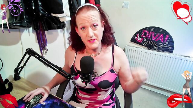 Redhead BBW Diva in pink camo dress rambles on webcam