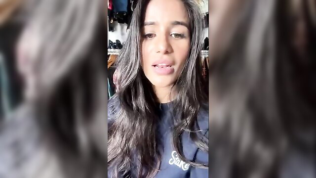 Poonam Pandey hot try-on haul in tight top, full nude leak tease