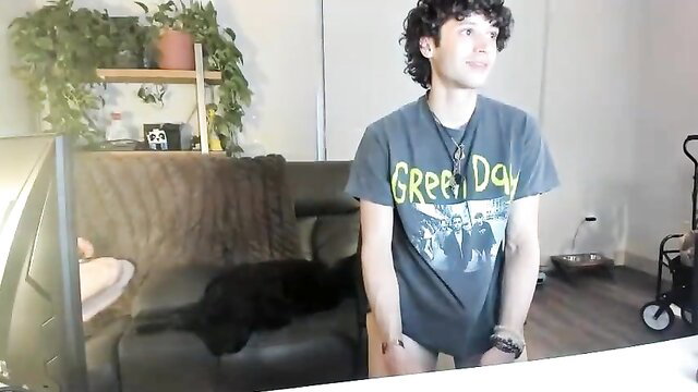 Bashful4200 Chaturbate solo male in Green Day tee and shorts