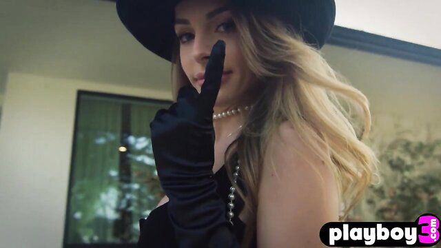 Flirtatious Kimmy Granger in black gloves and hat shows stunning body