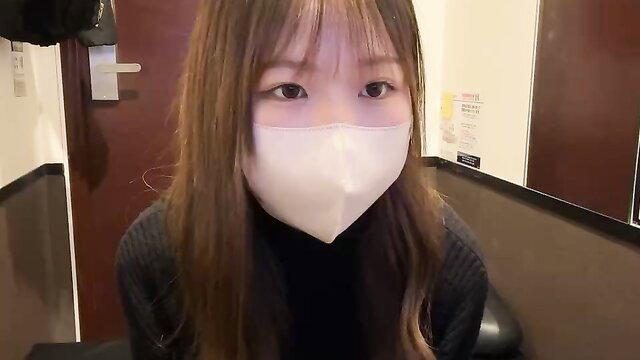 Chikuwa_555 masked Asian girl in tight sweater, teasing closeup
