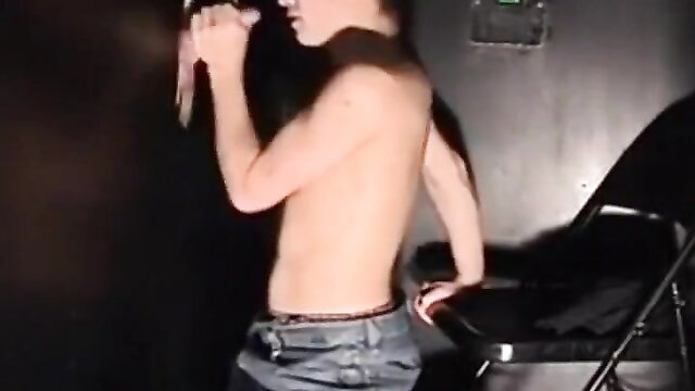 Hot twink slurping glory hole cum at arcade in low jeans