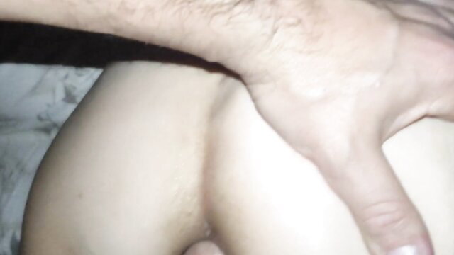 Amateur student flatmate sex closeup, hairy pussy gripped by hand