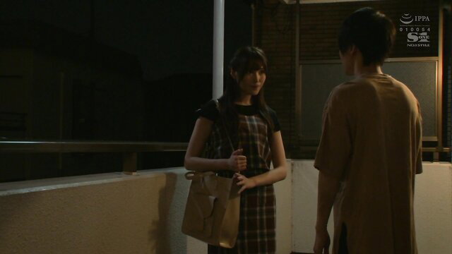 Arina Hashimoto in JAV cheating balcony meetup, plaid skirt & bag