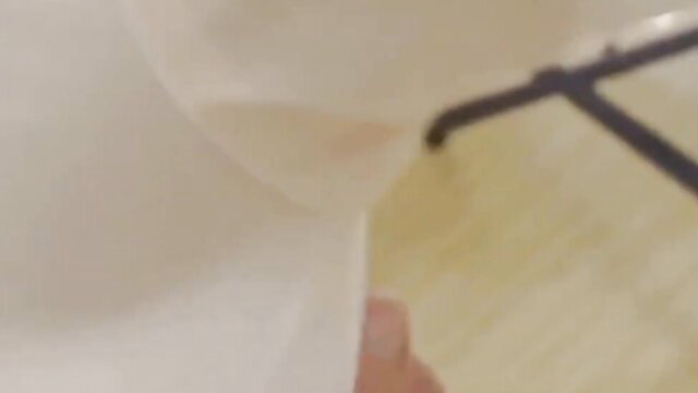 Blurry closeup of amateur white girl fucked on couch by bro