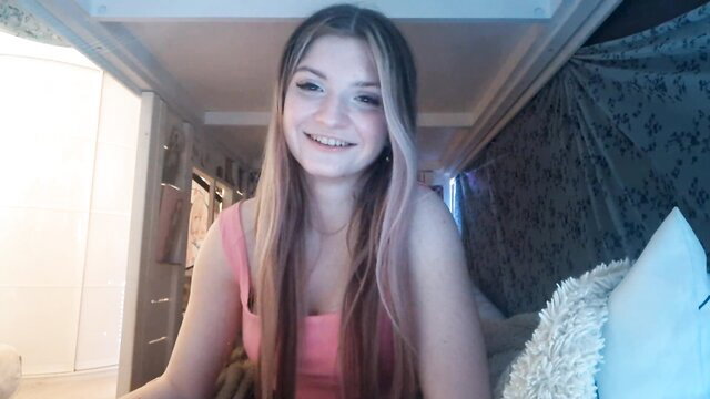 Darcimichele shy 18yo natural big boobs Chaturbate cam girl smiling