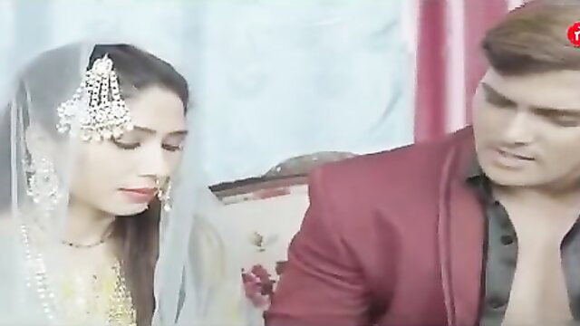 Dehaati Biwi hot Indian wife in sheer dupatta with handsome hunk