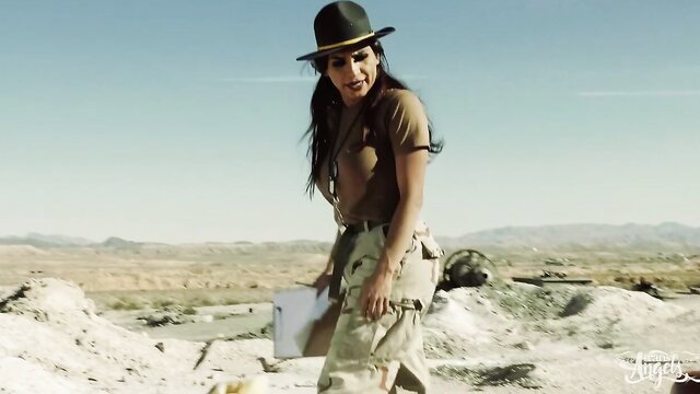 Casey Kisses in sexy camo outfit & hat in desert, Trans Angels