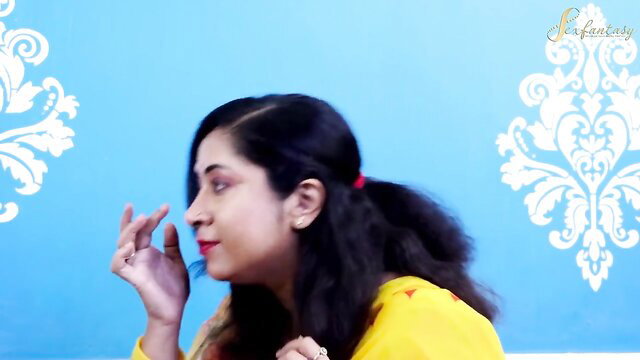 Indian virgin teen in yellow saree teases with slow finger passion