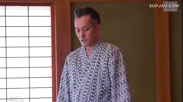 Ayakawa Yume in kimono, seductive Japanese mature JAV thumbnail